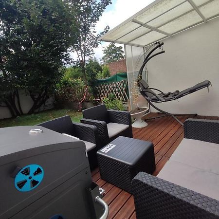 Chambre Prive Dans Une Maison Avec Terrasse Et Jardin Salles De Bain Partagees Apartment Lille Exterior foto