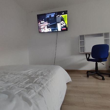 Chambre Prive Dans Une Maison Avec Terrasse Et Jardin Salles De Bain Partagees Apartment Lille Exterior foto